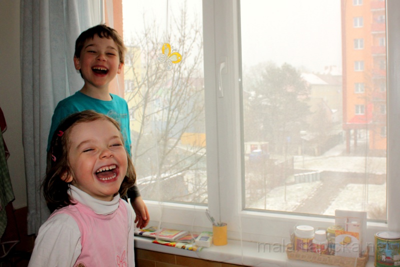 2012-04-01_13-11_01.jpg - Sněžíííí! :)